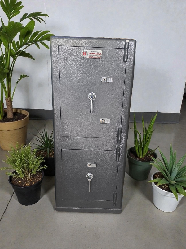 ÖZEL ÇİFT KAPAKLI KASA