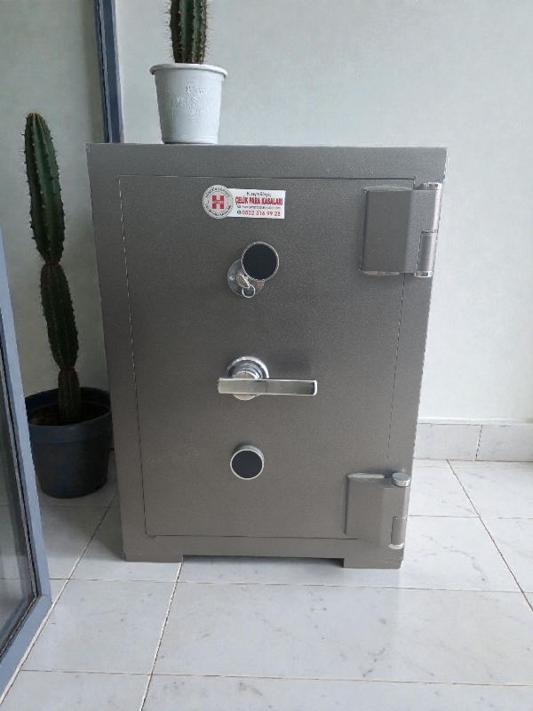 ÖZEL 70`LİK BETON KASA